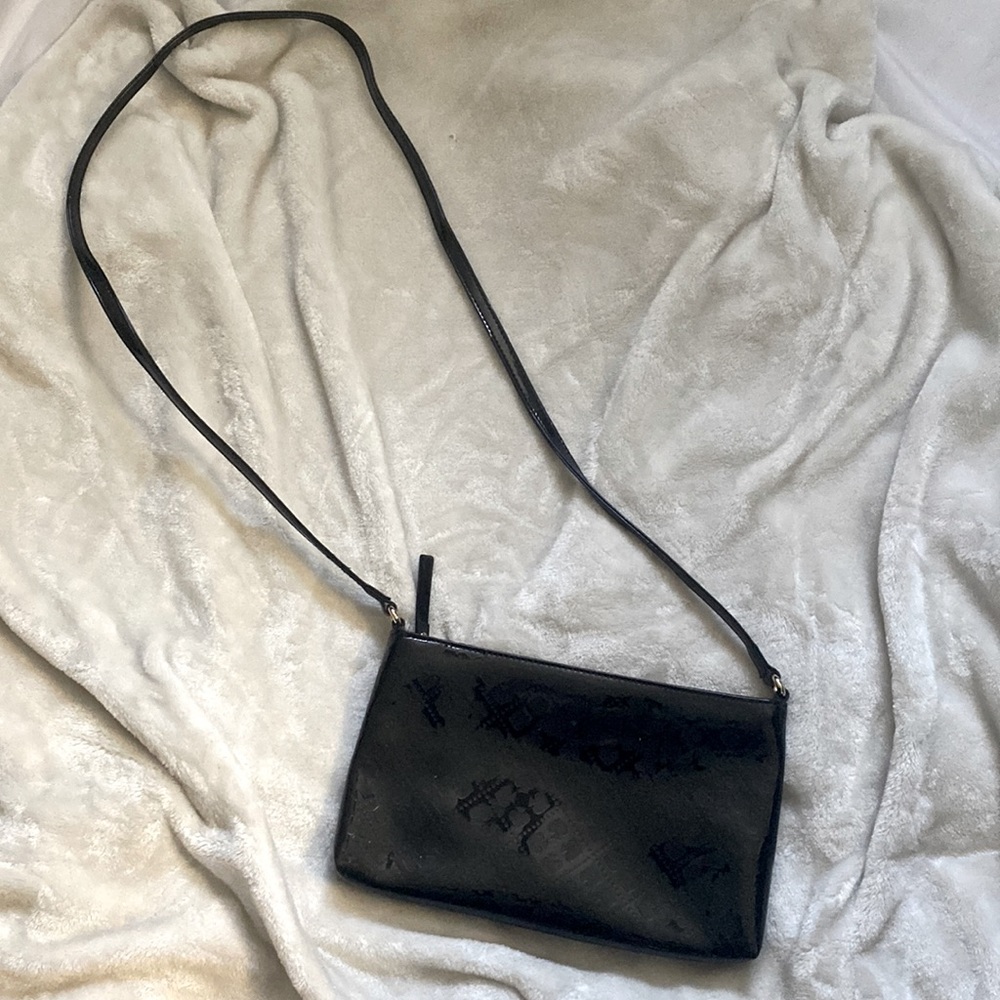 Kate Spade Cross Body Patent Leather Bag/Purse Heart Design